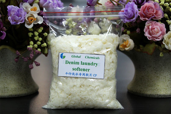 Koud wateroplosbaar wasverzachter CP gebruikt bij het wassen van denim / trui