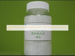 Vlooiend verzachtend textiel hulpmiddel, vetzuuramine verbinding WS